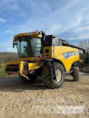 New Holland CX 8090 Teraviljakombainid