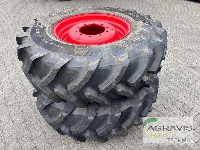 Pirelli KR 460/85R30 Rehvid, rattad ja veljed