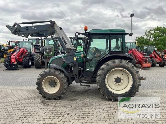 Valtra A 83 H Traktorid