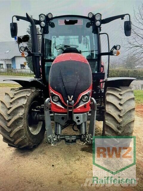 Valtra A85 Traktorid
