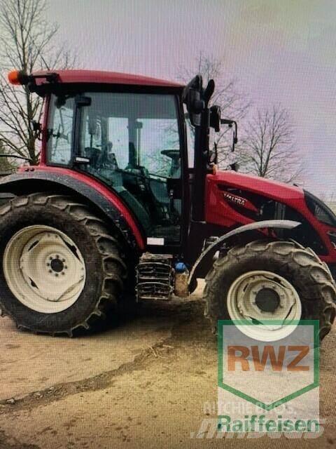 Valtra A85 Traktorid