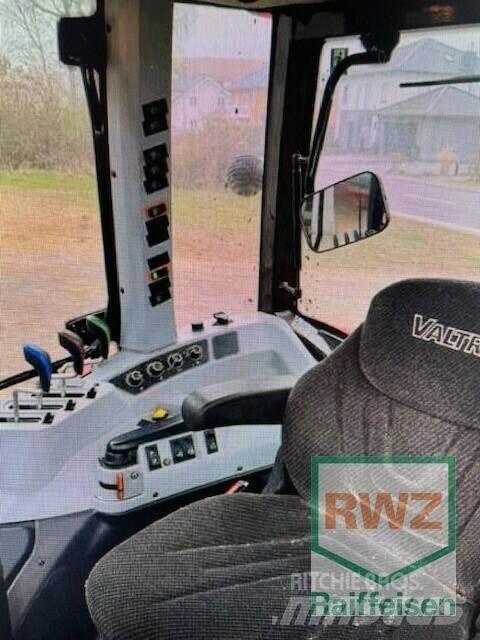 Valtra A85 Traktorid