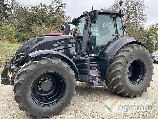Valtra T215D Traktorid