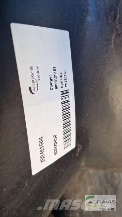 Vredestein 600/70R30 Rehvid, rattad ja veljed