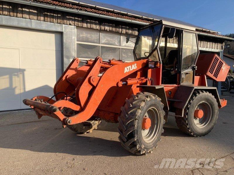 Atlas AR 82 E Rataslaadurid