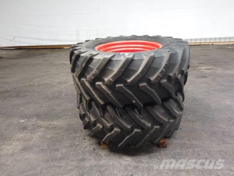 BKT 540 / 65 R30 Rehvid, rattad ja veljed