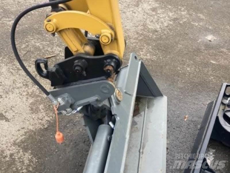 CAT 301.8-05A Miniekskavaatorid < 7 t
