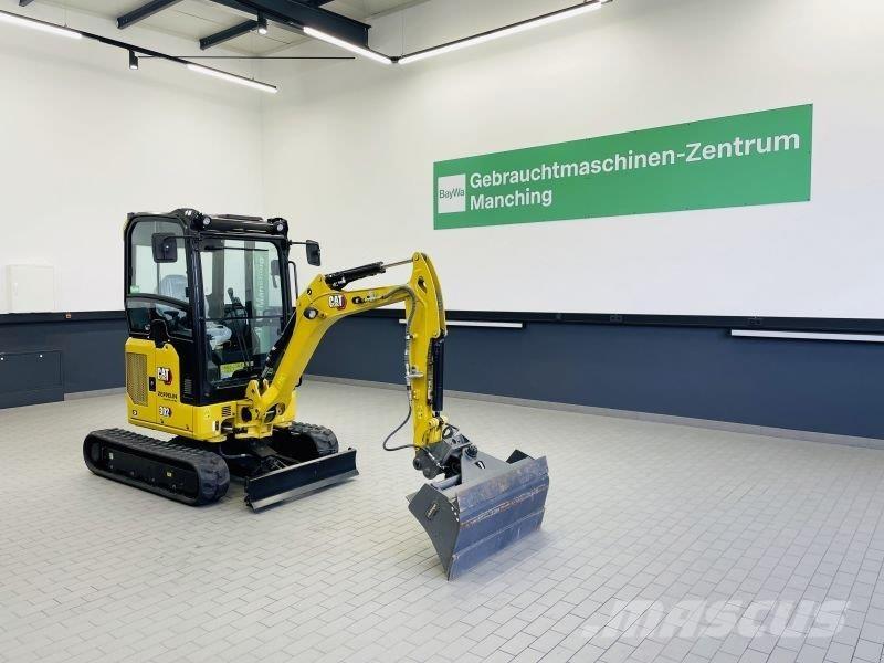 CAT 302CR-05A Ratasekskavaatorid