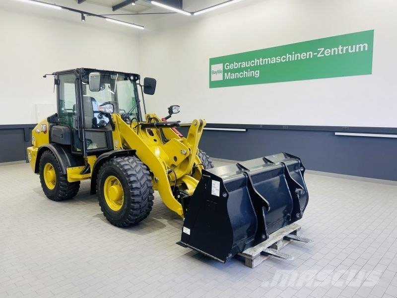 CAT 906-14A Rataslaadurid