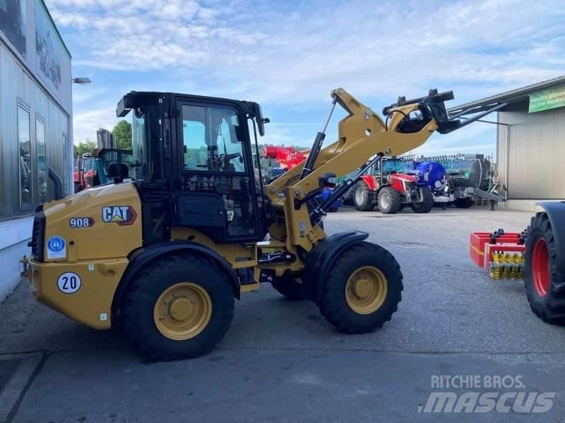 CAT 908 Rataslaadurid