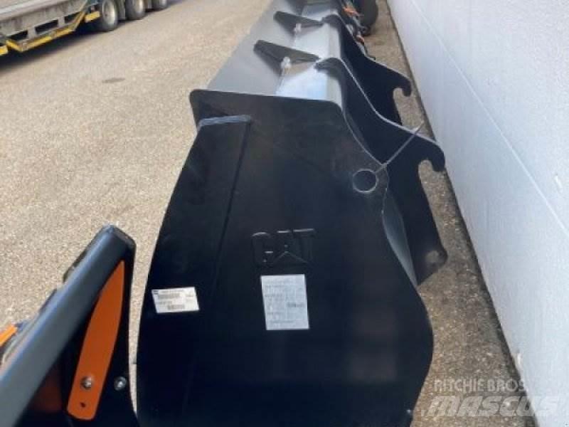 CAT 908 Rataslaadurid