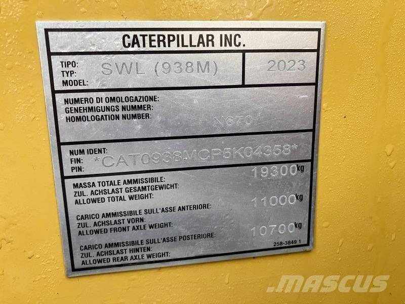 CAT 938M Rataslaadurid