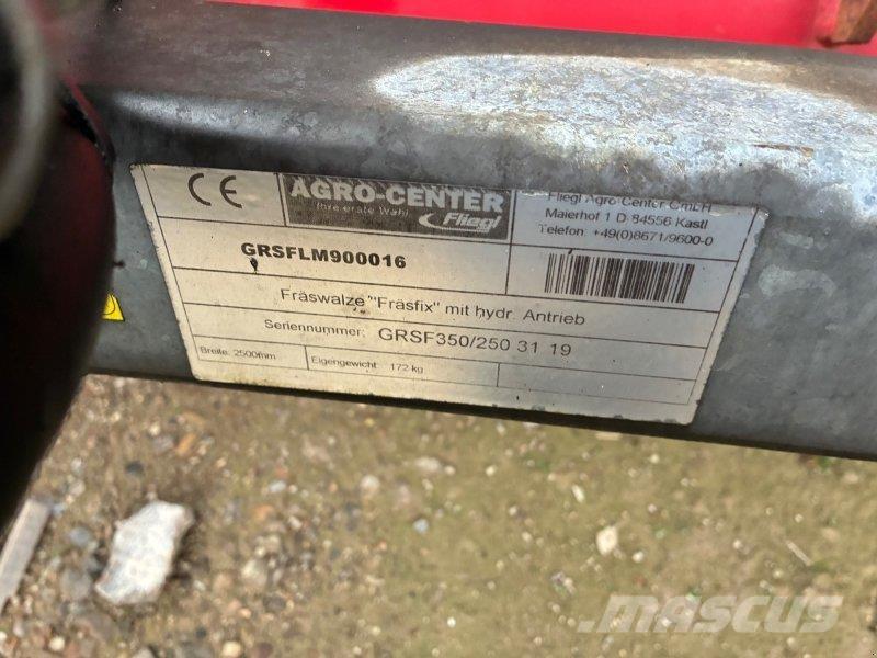 Fliegl Fräsfix Muu silokoristustehnika