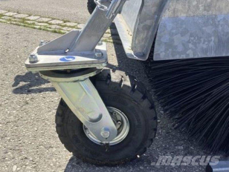 Fliegl TYP 700 Tänavapuhastusmasinad