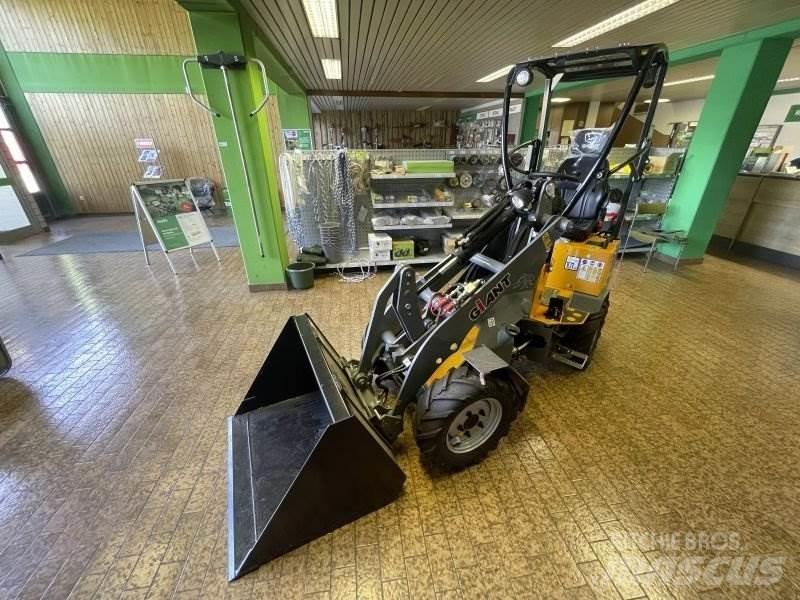 GiANT G1200 Kompaktlaadurid