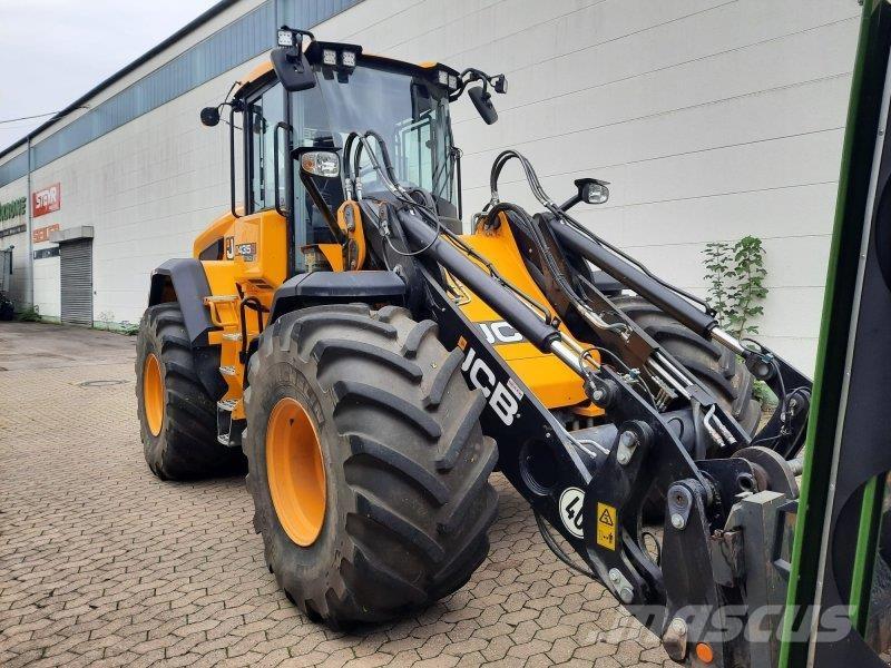 JCB 435 S Agri Rataslaadurid