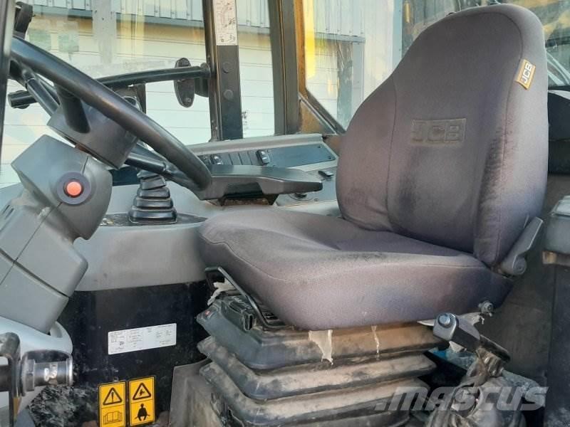 JCB TM 220 Rataslaadurid