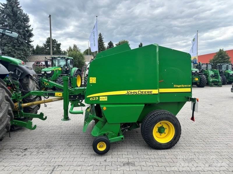 John Deere 623 Ruloonpressid