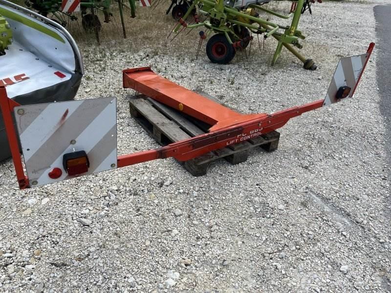 Kuhn FC 883 Niidukid