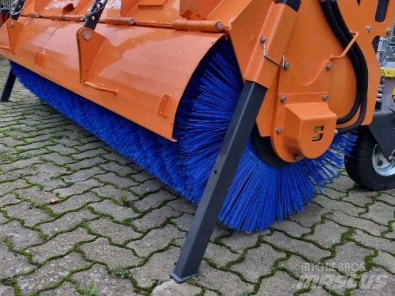 Saphir SKM 28 Tänavapuhastusmasinad