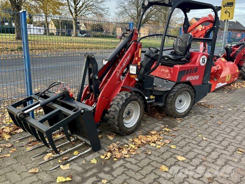 Schäffer 2028 Frontaallaadurid ja ekskavaatorid