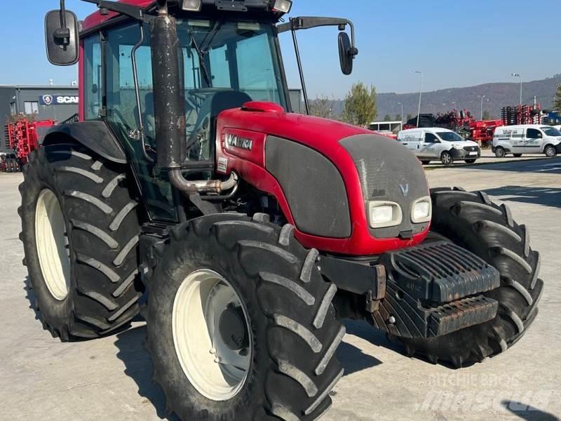 Valtra A93 H Traktorid