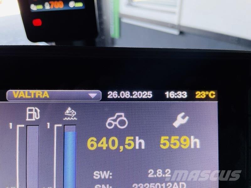 Valtra T215D Traktorid