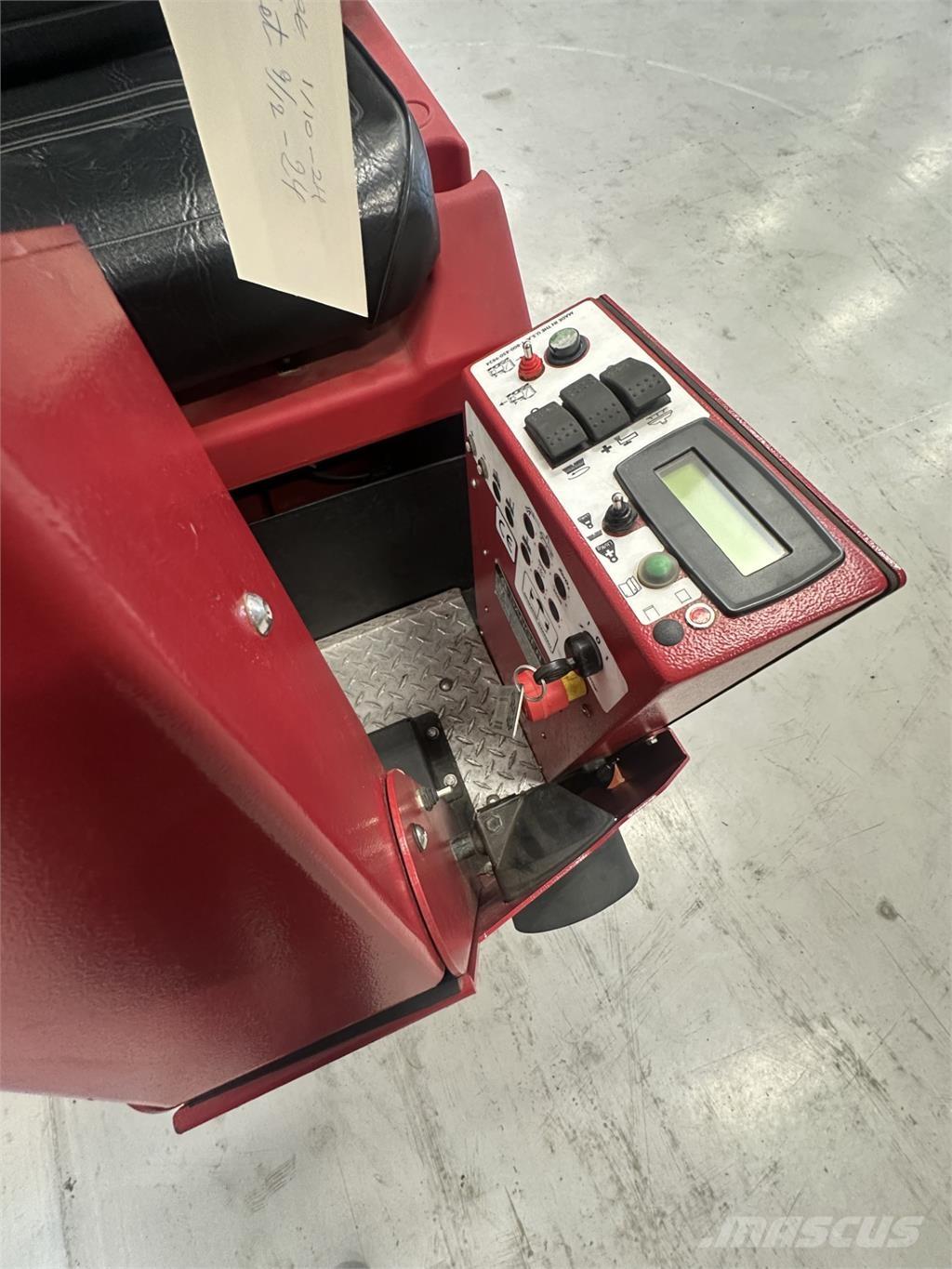 Factory Cat GTX 34-C Muud