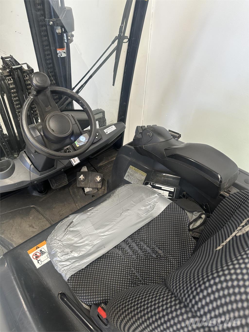 Mitsubishi FB35N Elektritõstukid