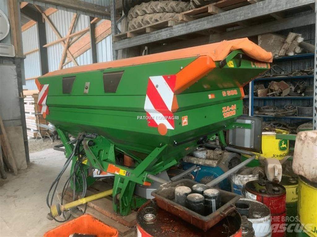 Amazone ZAM 2700 Mineraalväetise laoturid