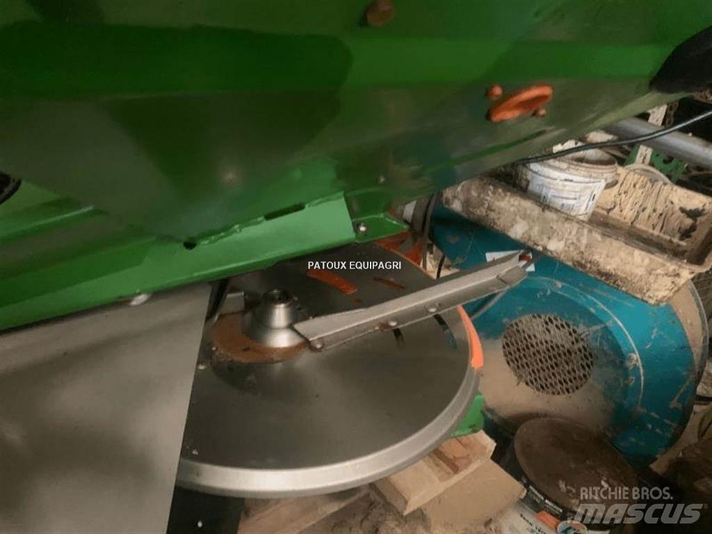 Amazone ZAM 2700 Mineraalväetise laoturid