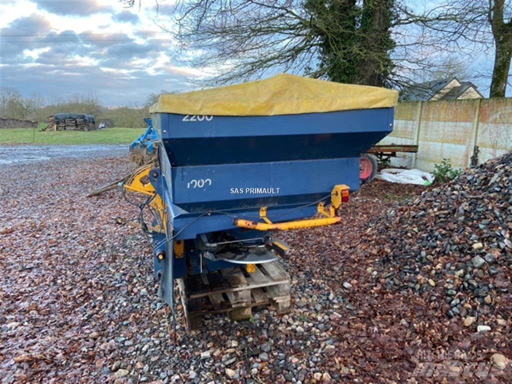Bogballe Ex 2200 Mineraalväetise laoturid