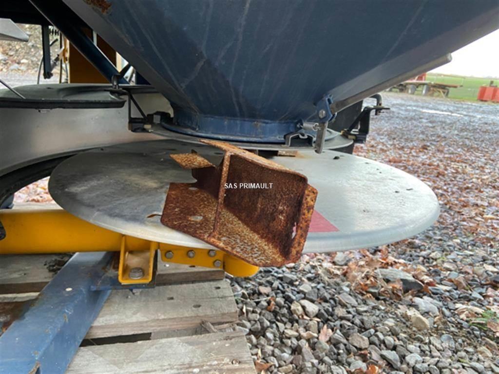 Bogballe Ex 2200 Mineraalväetise laoturid