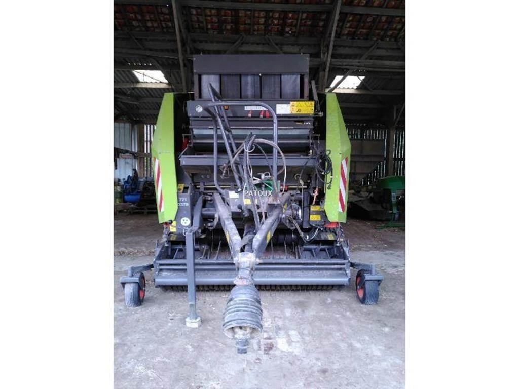 CLAAS VARIANT 370 Ruloonpressid