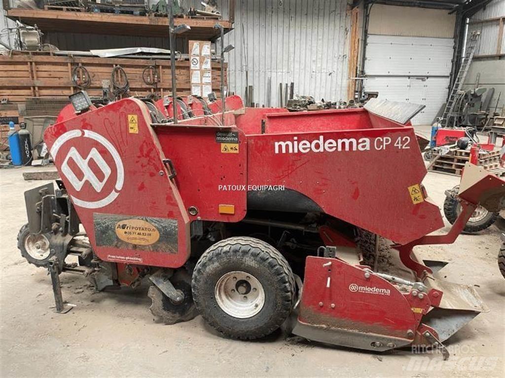 Dewulf CP42 Kartulipanemismasinad