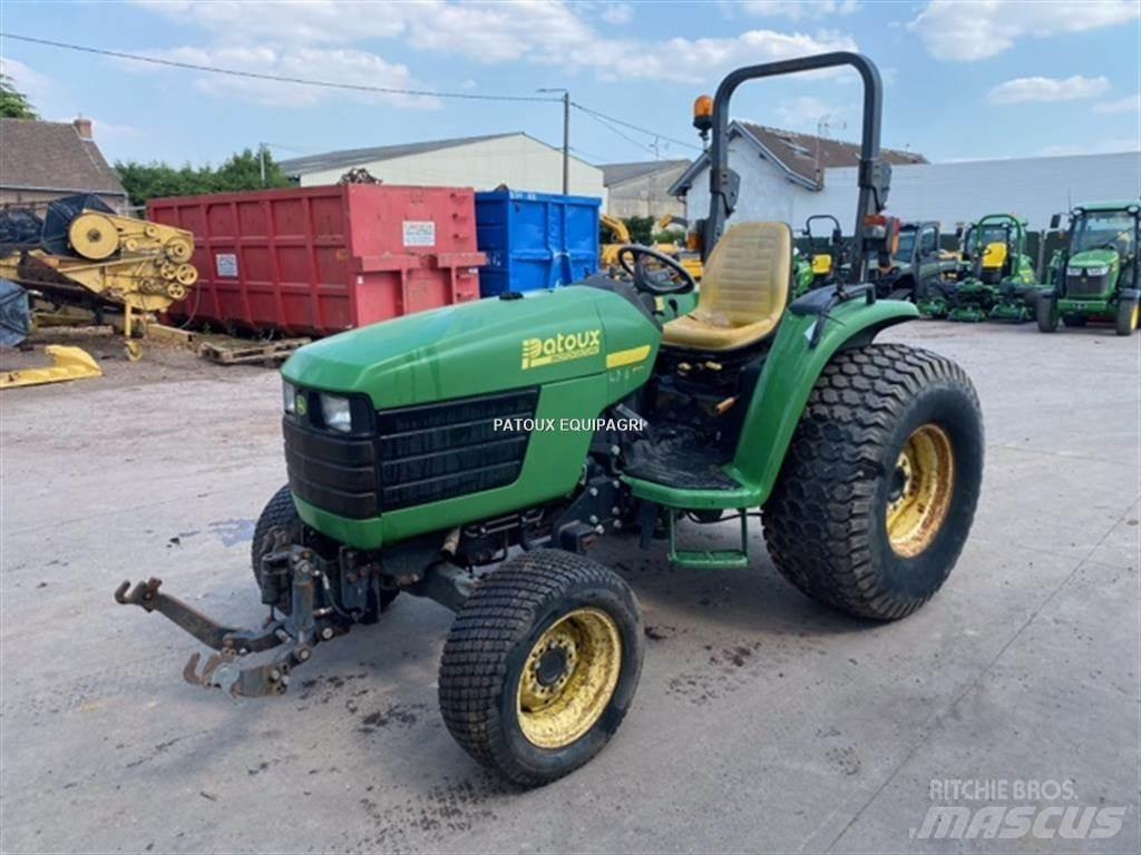John Deere 4710 Traktorid