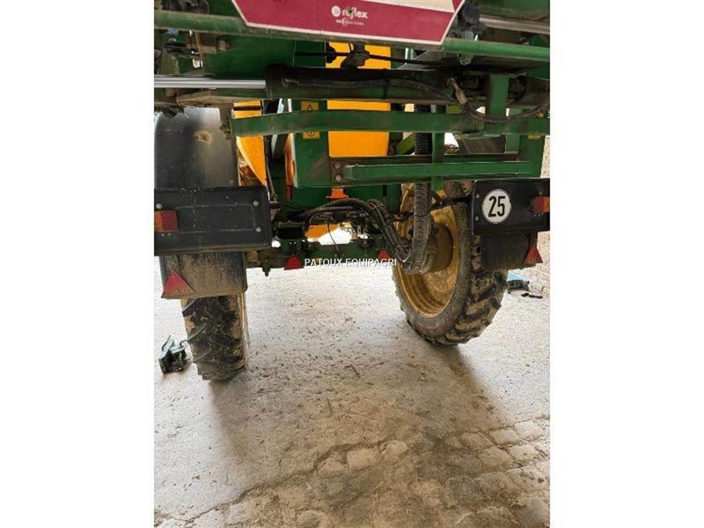 John Deere 832I Haagispritsid
