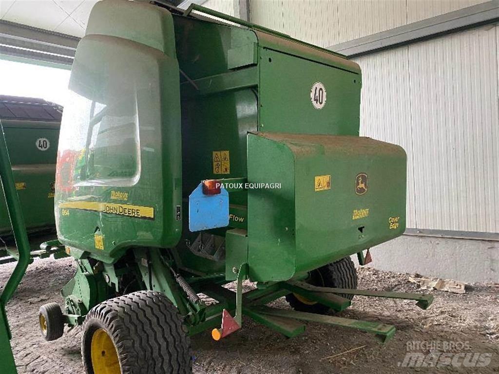 John Deere 864 Ruloonpressid