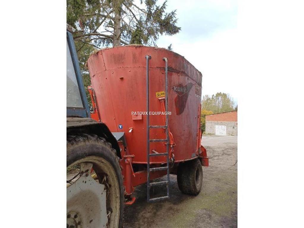 Kuhn 1070 Söödajagajad/mikserid