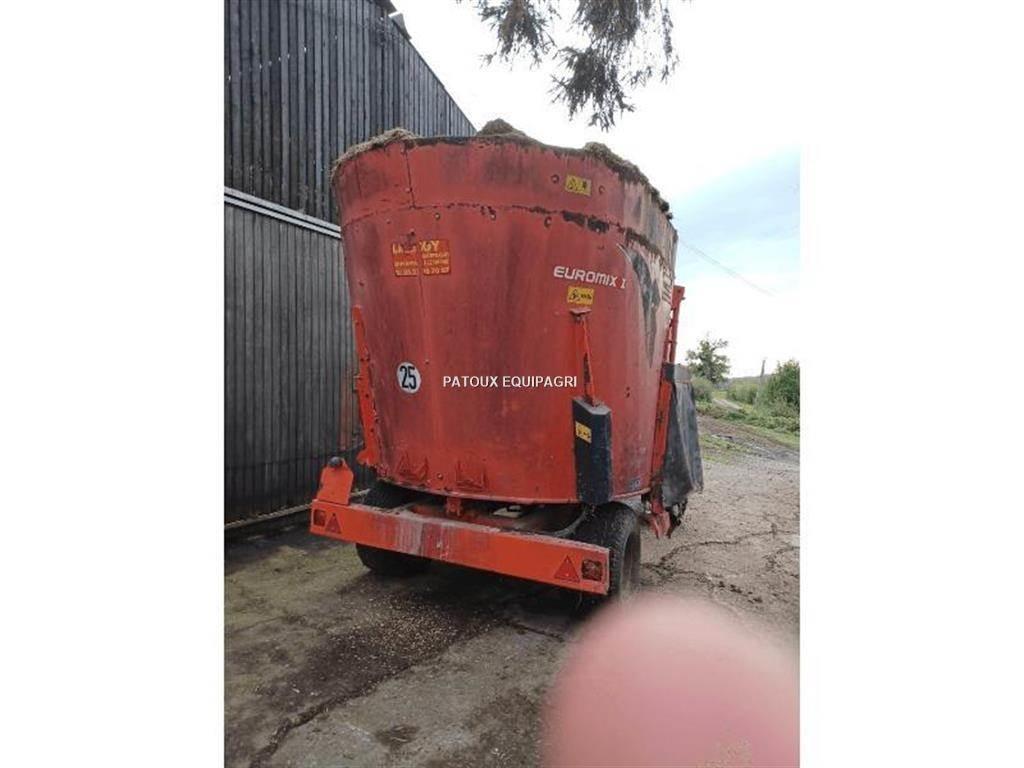 Kuhn 1070 Söödajagajad/mikserid