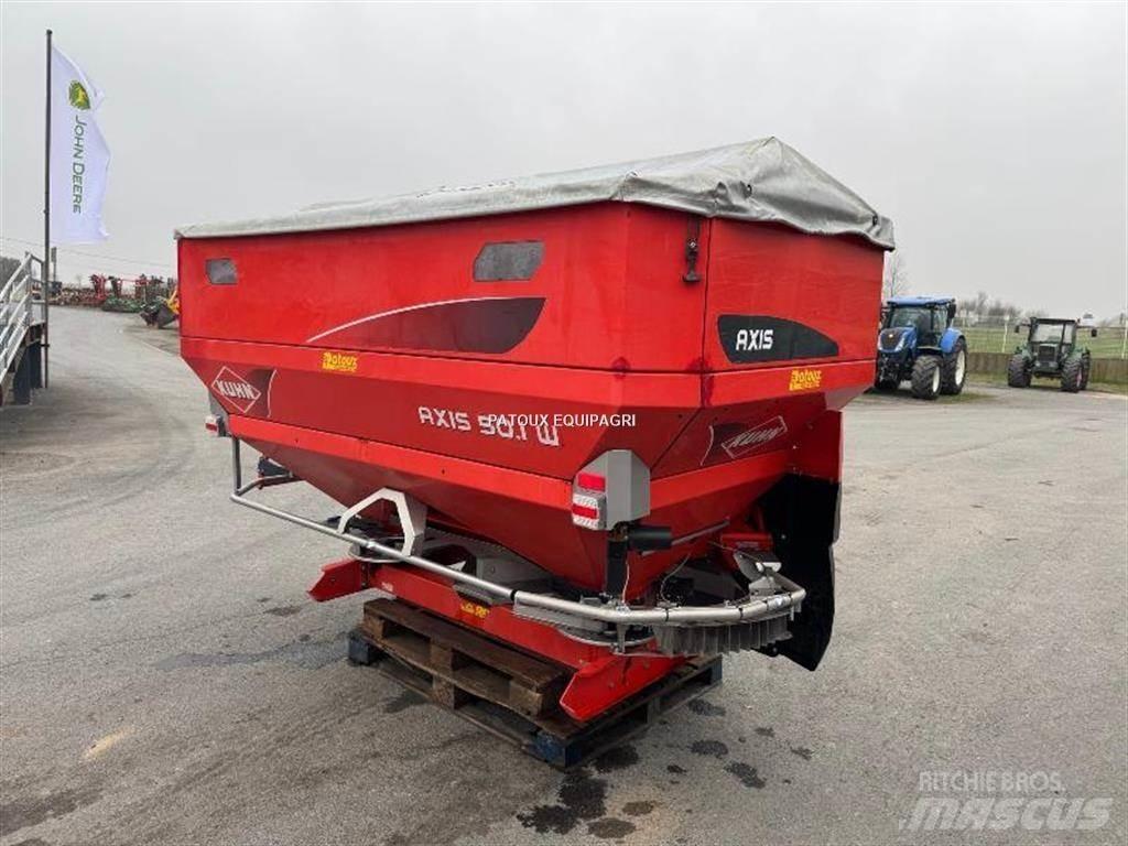 Kuhn AXIS50.1W Mineraalväetise laoturid