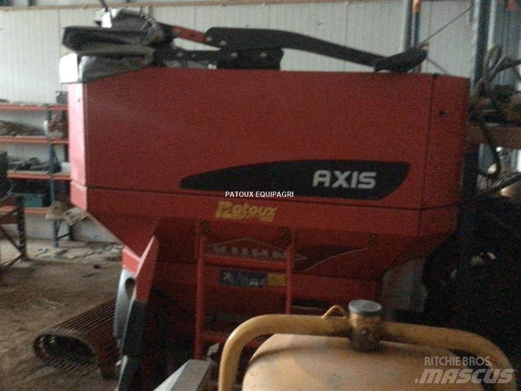 Kuhn AXIS50.1W Mineraalväetise laoturid