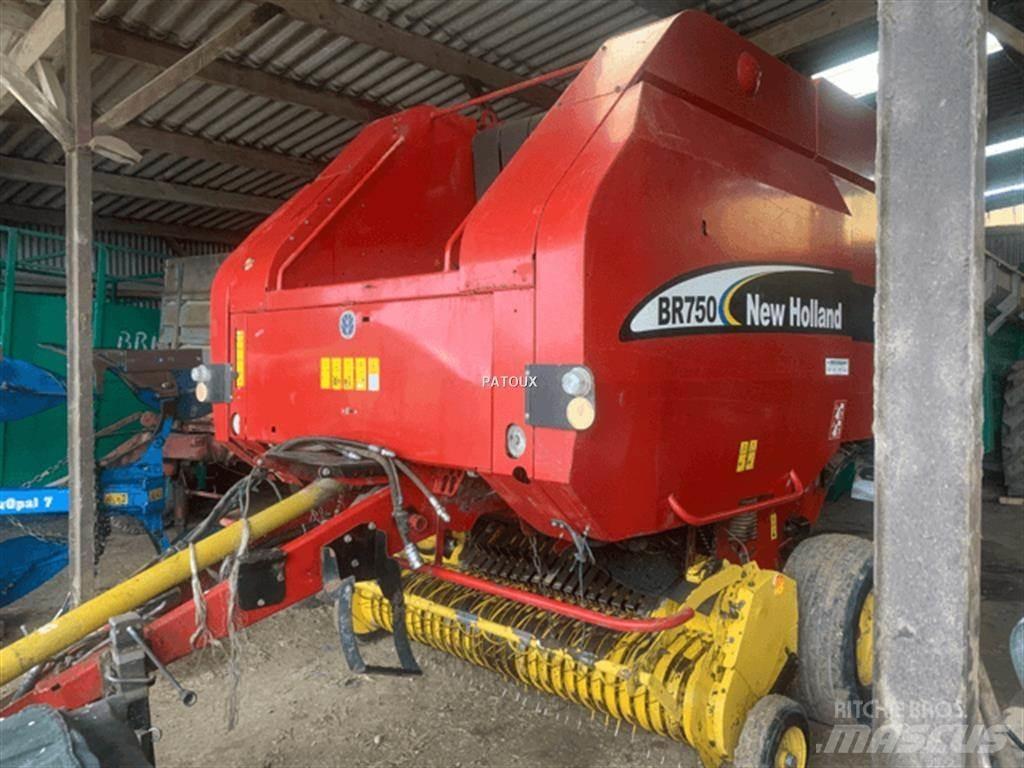 New Holland BR750 Ruloonpressid