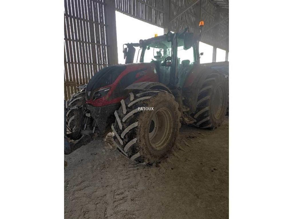 Valtra T214 DIRECT Traktorid