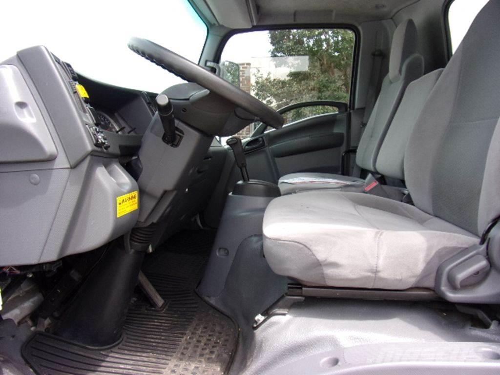 Isuzu NPR HD Furgoonautod