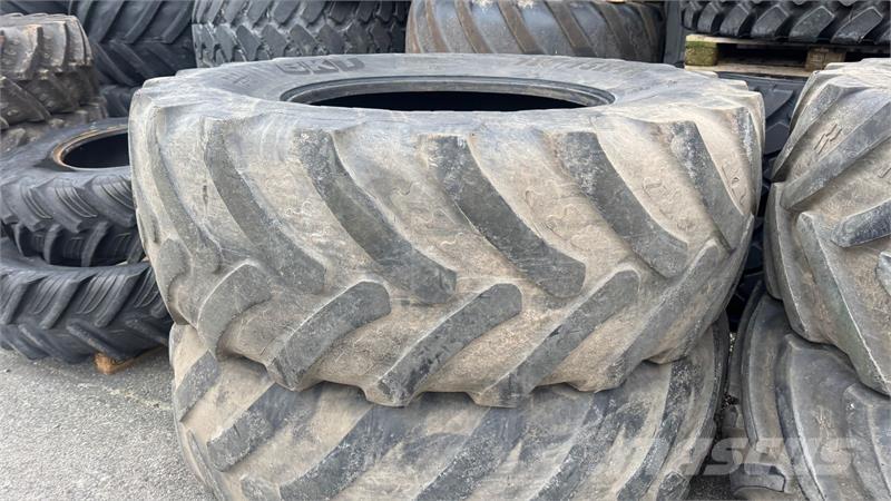 BKT 710/75R42 Rehvid, rattad ja veljed