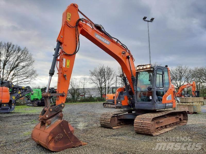 Doosan DX140LCR-5 Roomikekskavaatorid