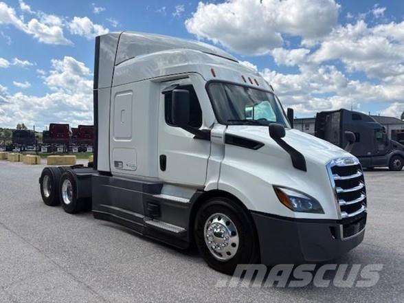 Freightliner CASCADIA 116 Sadulveokid