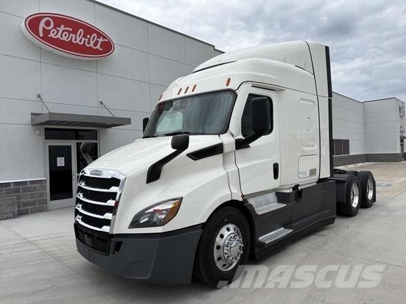 Freightliner CASCADIA 116 Sadulveokid