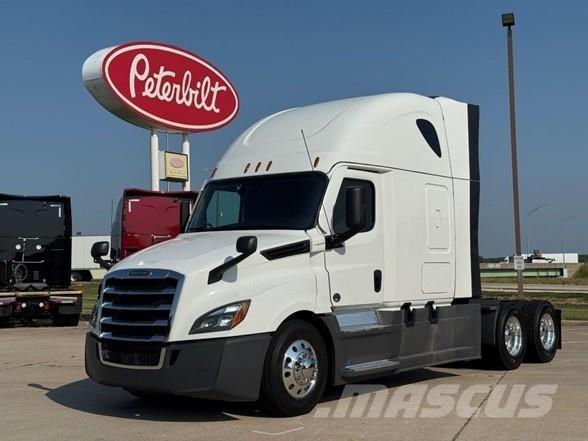 Freightliner CASCADIA 126 Sadulveokid